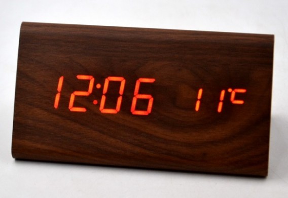 Часы настольные VST-861-1 крас.цифры, кор.корпус (дата,темп., будильник,4*ААА)